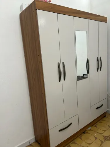 Guarda roupa de casal 5 portas com espelho