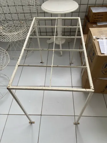 Base de ferro