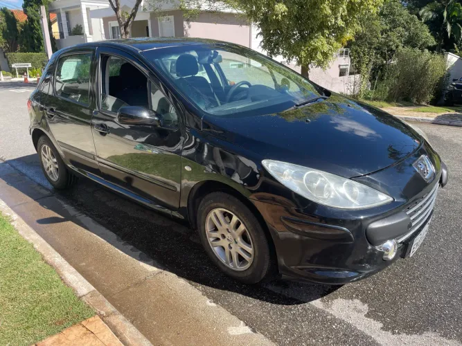 Peugeot 307 Sed. Presence 1.6 Flex 16V 4P 2011