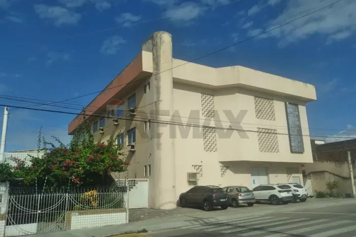 Prédio Comercial para Aluguel em Lagoa Seca, Natal