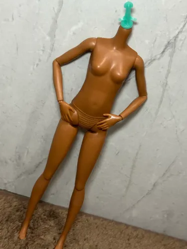 Corpo articulado brooklyn boneca Barbie (mais escuro que nikki)