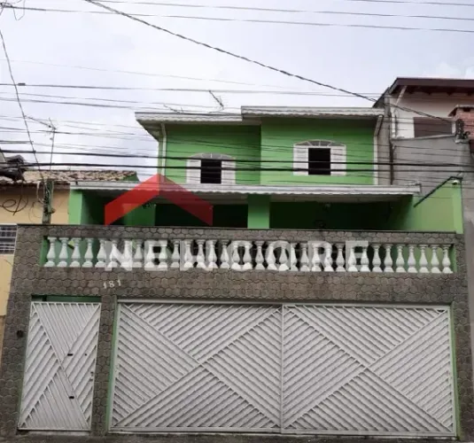 Sobrado em Avenida Luiz Nani - Borda da Mata - Caçapava/SP