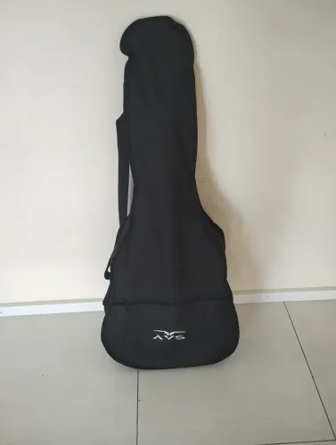 Violão Original Giannini em estado de novo