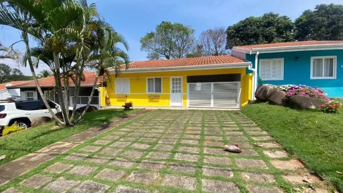 Casa com 2 dormitórios à venda, 109 m² por R$ 550.000,00 - Condomínio Vila Roseira I - Jag