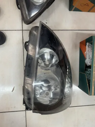FAROL CLIO USADO CONSERVADO