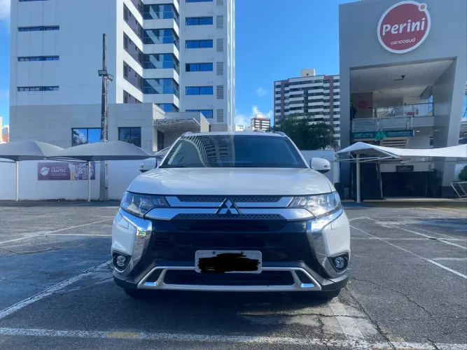 Mitsubishi Outlander HPE-S 3.0 V6 4X4 5P Aut. 2019