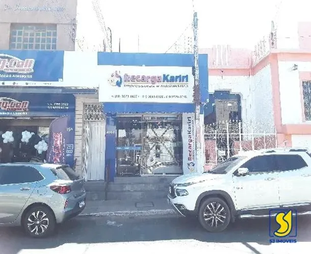 Sala na rua Tristão Gonçalves, centro Crato.