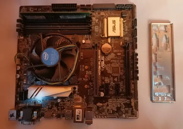 KIT ASUS + CORE I5 - 6500 - 3.2 GHZ + 8GB + ESPELHO - OFERTA RELÂMPAGO