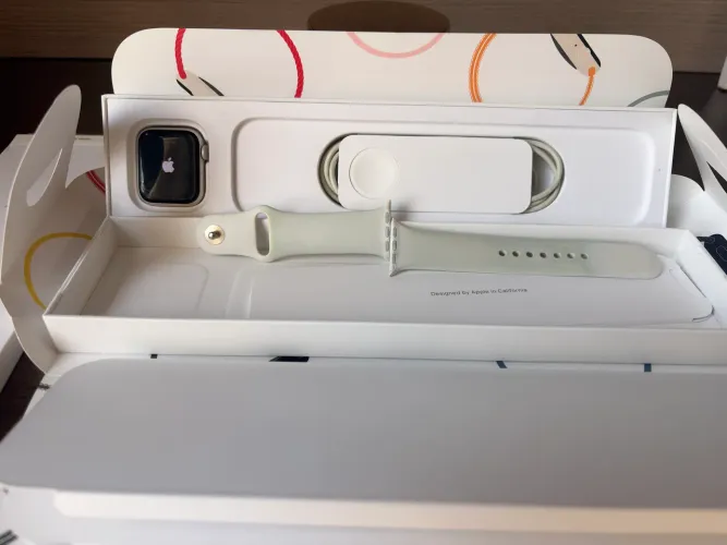iWatch SE 2