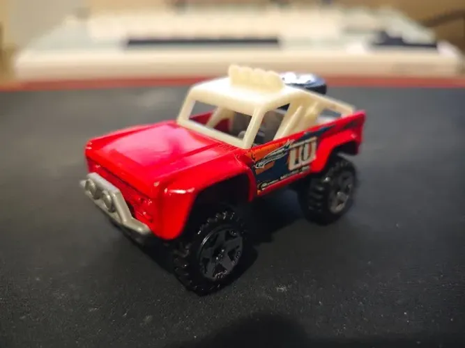 Hot Wheels - Custom Ford Bronco 2010