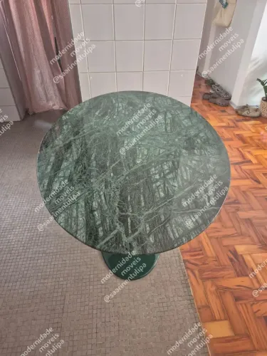 Base saarinen tulipa + tampo oval 1.20x0.80 verde guatemala 