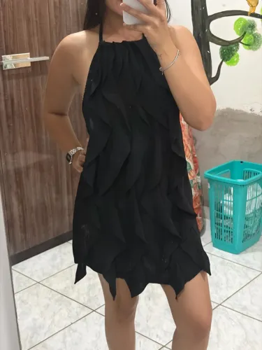 Vestido preto curto