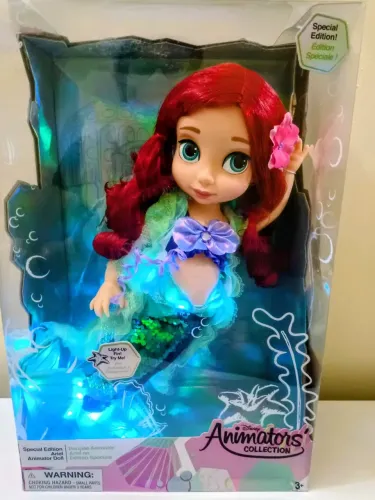 Boneca Ariel Disney Animators edição especial 