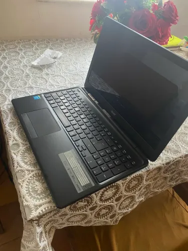 notebook acer aspire e1