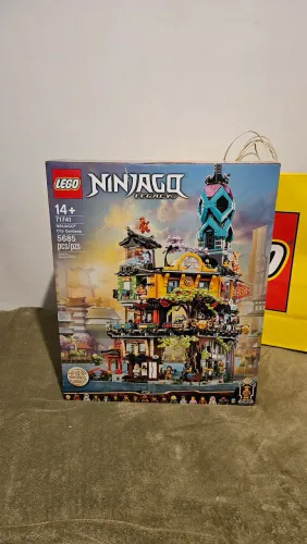 LEGO 71741 Ninjago City Gardens (*Lacrado*)