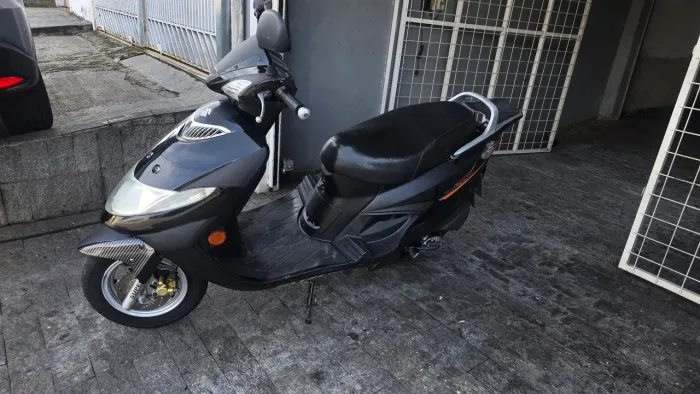 BURGMAN 125 2008