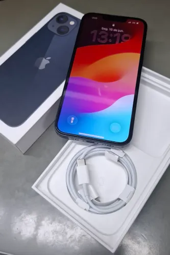 Iphone 13 128gb c/ caixa - Bateria 100%