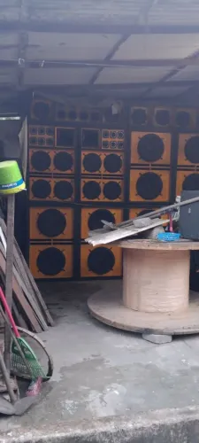 Vende se uma radiola 