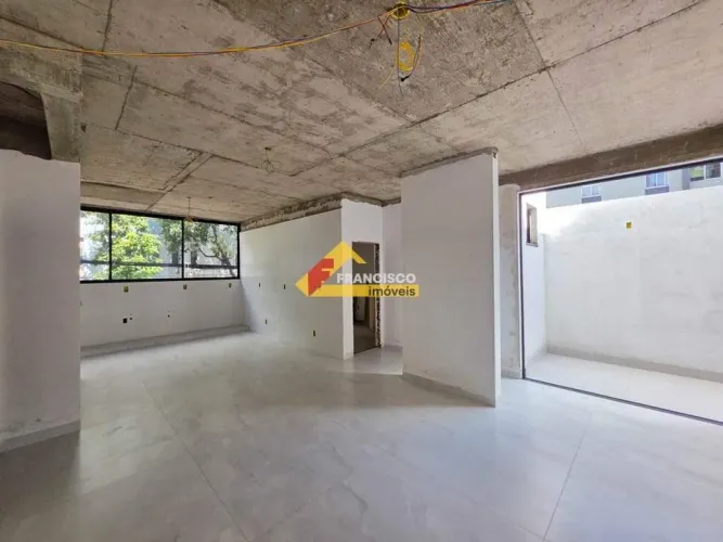 Apartamento à venda, 4 quartos, 1 suíte, 2 vagas, Centro - Divinópolis/MG