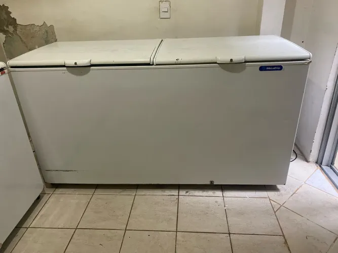 Freezer Metalfrio 546l horizontal Semi- Novo