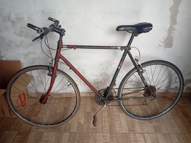 Vende-se bicicleta Magrela luvada 