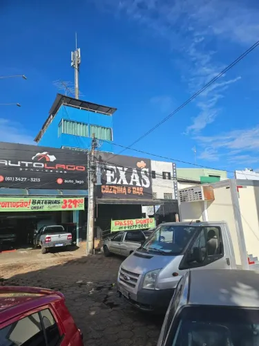 Alugo loja grande na comercial principal do Jardim botânico, antigo restaurante Texas.