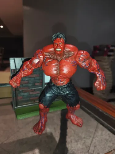 HULK RED