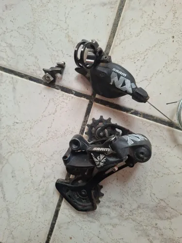 Cambio e trocador sram Nx 12v