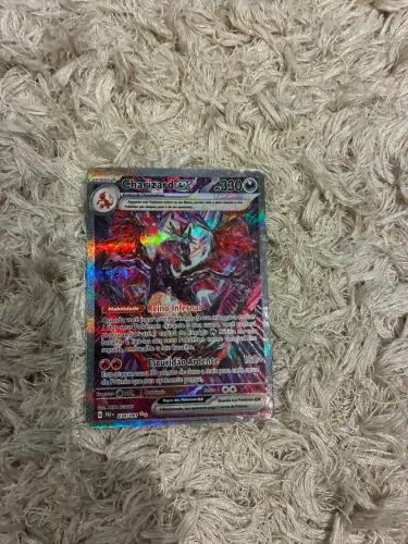 Charizard raro