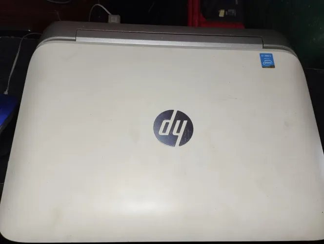 Notebook Hp I3 4GB RAM windows 10, funcionando.