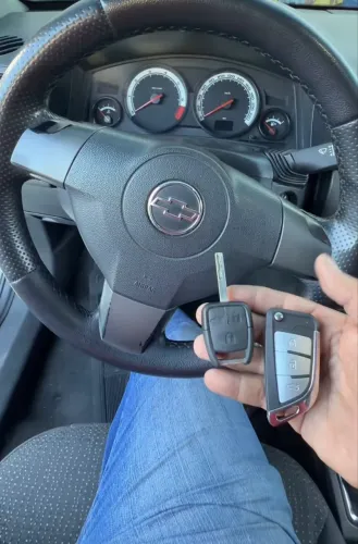 CHAVEIRO 24H - ABRO NA HORA + CHAVE CODIFICADA AUTOMOTIVA ?