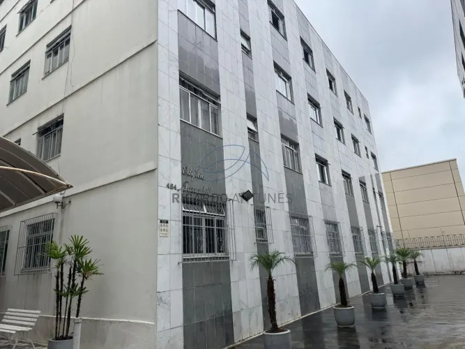 Avenida Olegário Maciel, 476/202