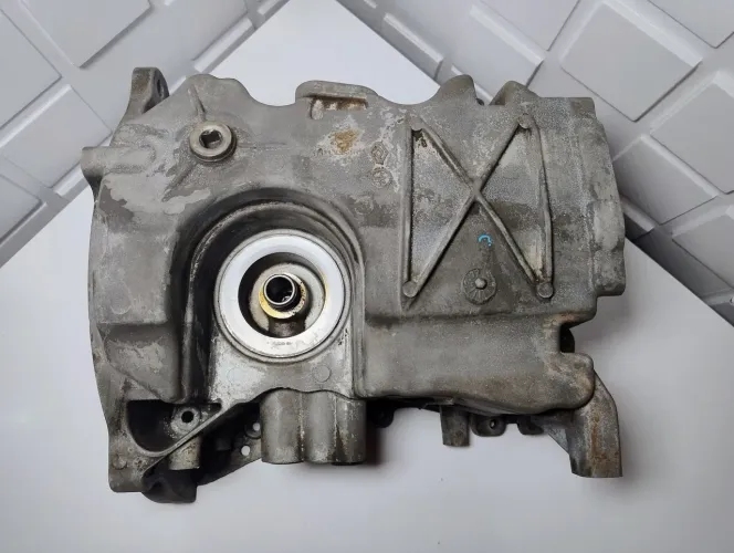 Cárter motor 3 cilindros Renault sandero e logan