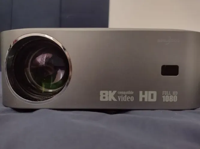 Projetor Goojodoq Full HD 1080p - Com Desconto (Leia a Descrição)