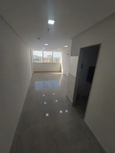 Sala comercial para venda no Shopping Mont Serrat
