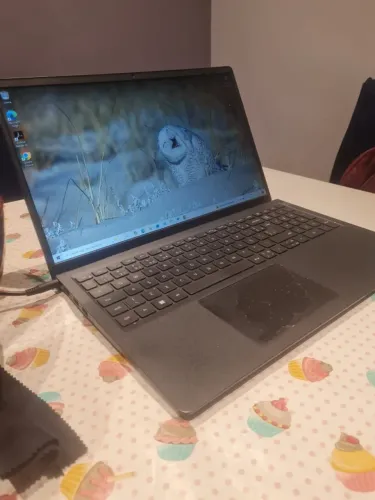 Notebook Dell muito novo e veloz