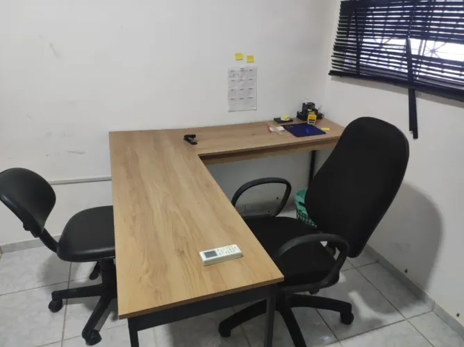 Vendo mesas de escritório