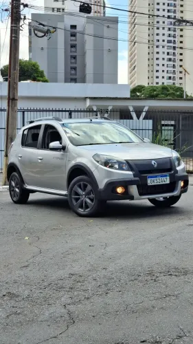 Renault Sandero Stepway Hi-power 1.6 8V 5P 2013