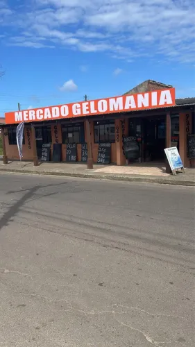 OPORTUNIDADE - MERCADO EM QUINTÃO - PONTO COMPLETO + PRÉDIO COM MORADIA