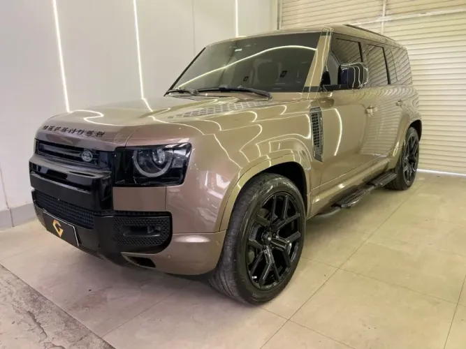 Land Rover Defender 110 2.0 Turbo HSE SI4 AUT 2022
