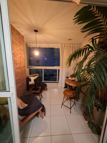 Apartamento para venda possui 85 metros quadrados com 2 quartos