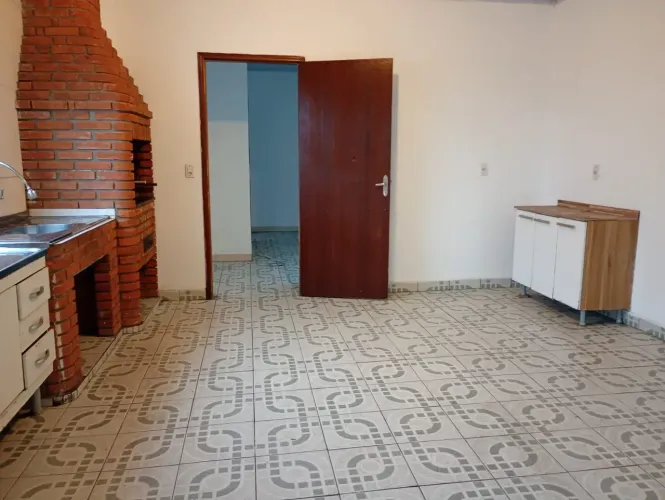ALUGO CASA 3 DORMITÓRIOS - CAPÃO REDONDO - SP - SP (LR2788)