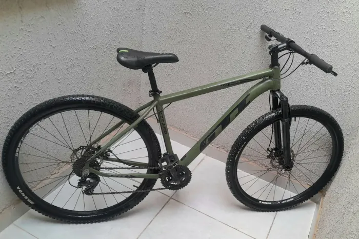 Bicicleta aro 29 com nota, tudo funcionando, NÃO TROCO, retirada Em águas lindas