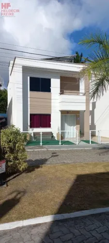 Condomínio Fechado para Venda em Camaçari, Lauro de Freitas, 3 dormitórios, 1 suíte, 3 ban