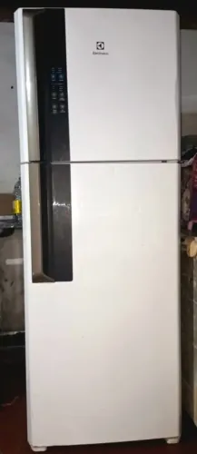 Gelaladeira Electrolux frost free