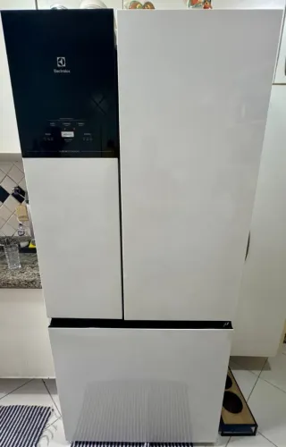 Geladeira Electrolux Frost Free Inverter 590L AutoSense 3 Portas
