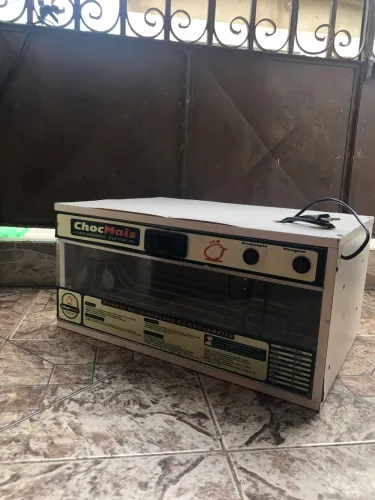 Vendo chocadeira elétrica 