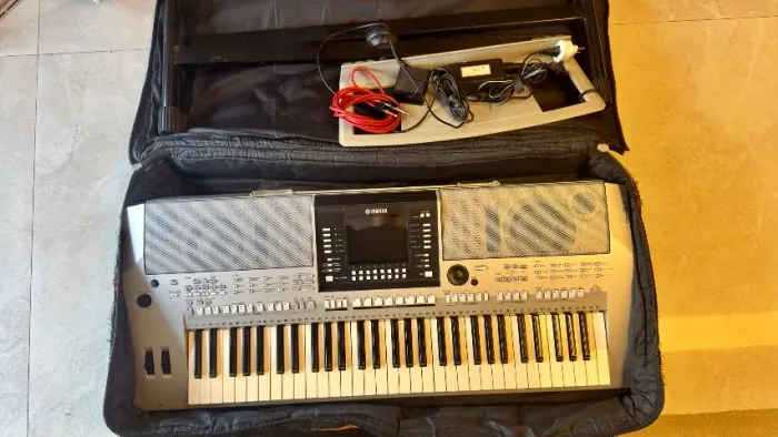 Teclado Yamaha PSR-S910 arranjador + bag, estante e pedal