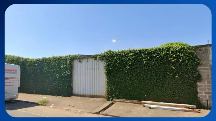 PRÉDIO COMERCIAL - Lote 12, Quadra 32, Rua Canjeranus, Loteamento Jardim Santa Luzia, Pass