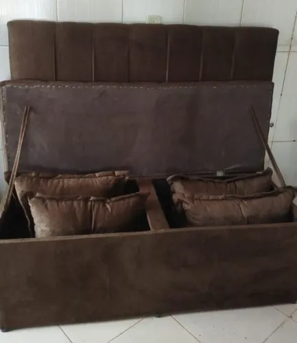 Conjunto de cabeceira + Puff baú casal LOJA